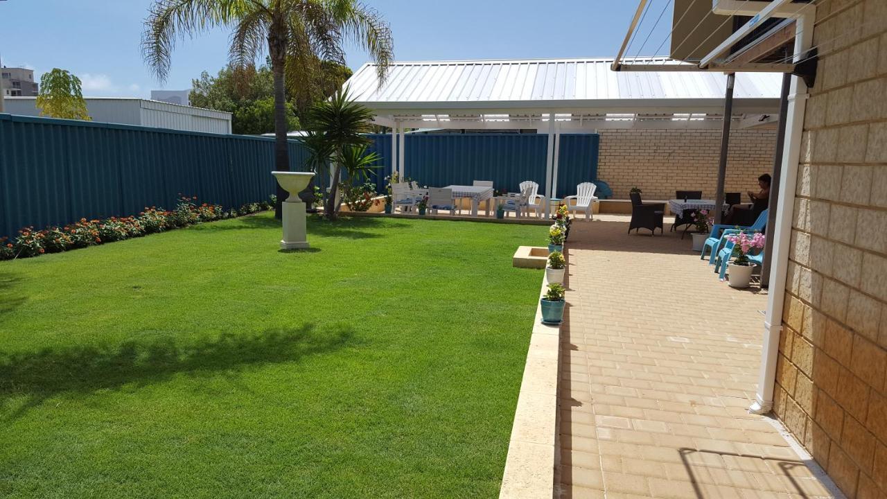 Palm Beach Guest House Rockingham Exterior foto