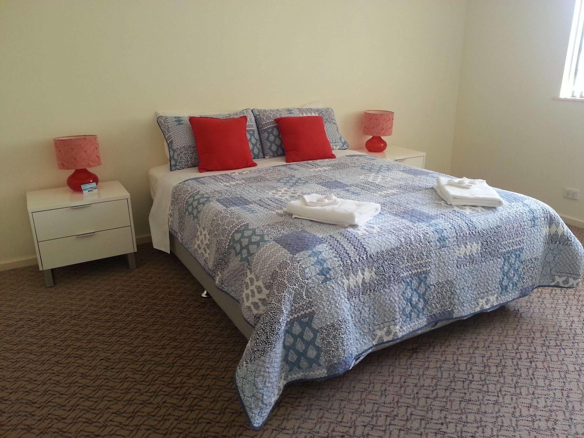 Palm Beach Guest House Rockingham Exterior foto