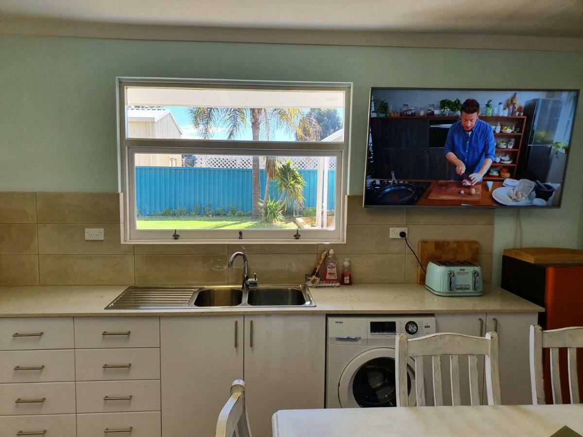 Palm Beach Guest House Rockingham Exterior foto